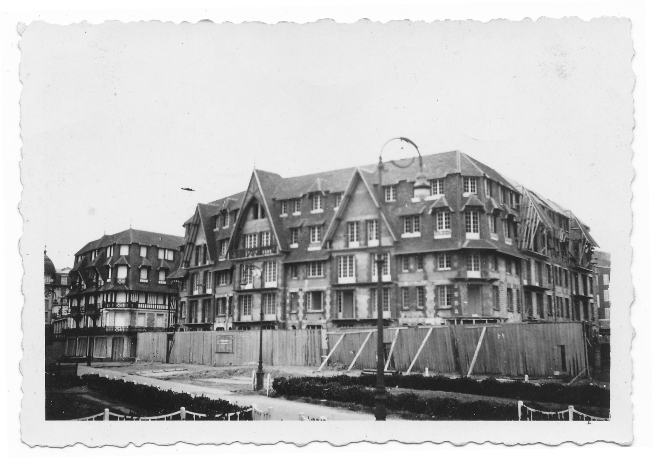 Phase finale de la construction (Palais Normand & Hôtel Flaubert)